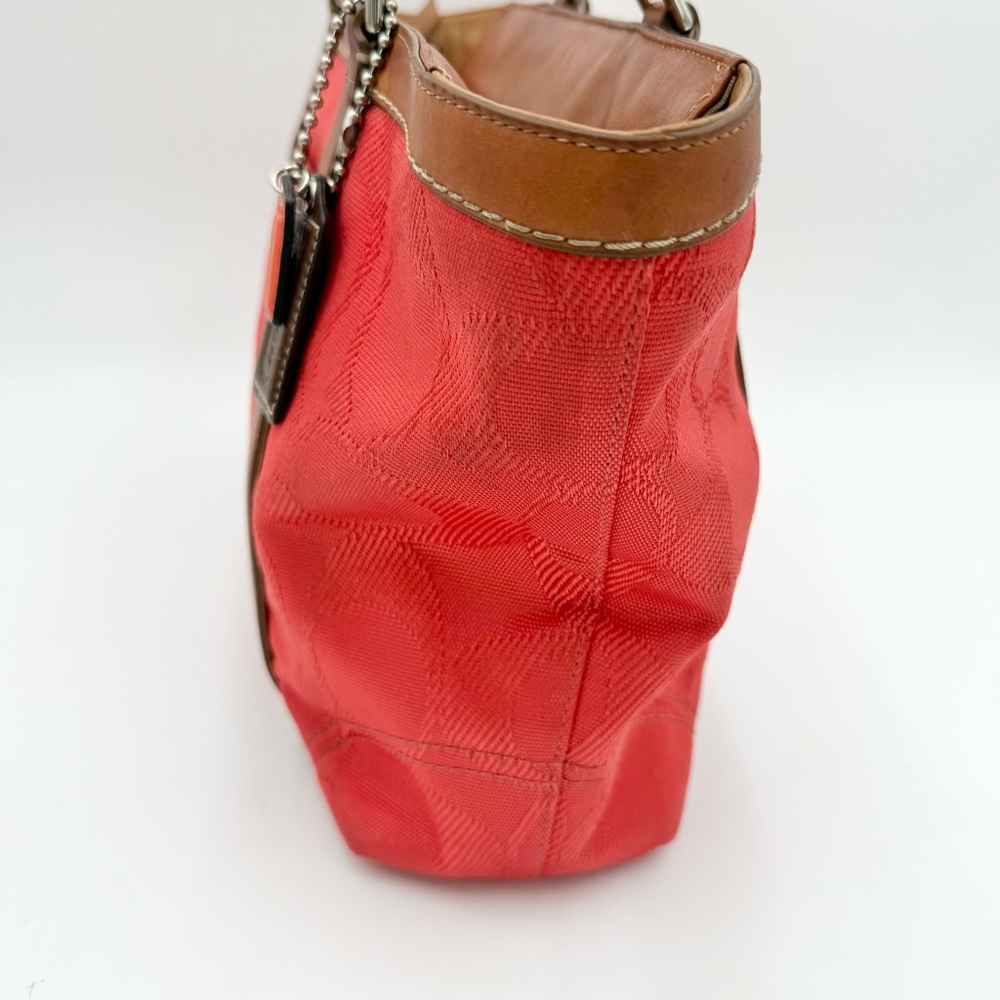 SOLD Coach Gallery Tote Bag - Picture 4 of 8
